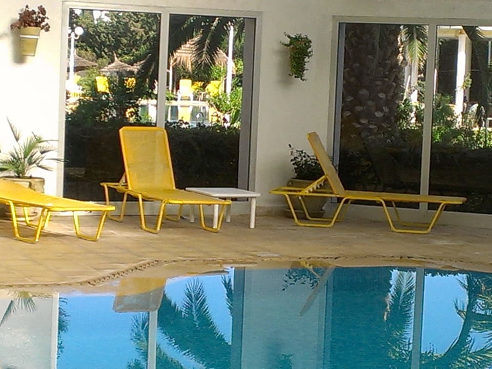 Pool innen Hotel Zodiac