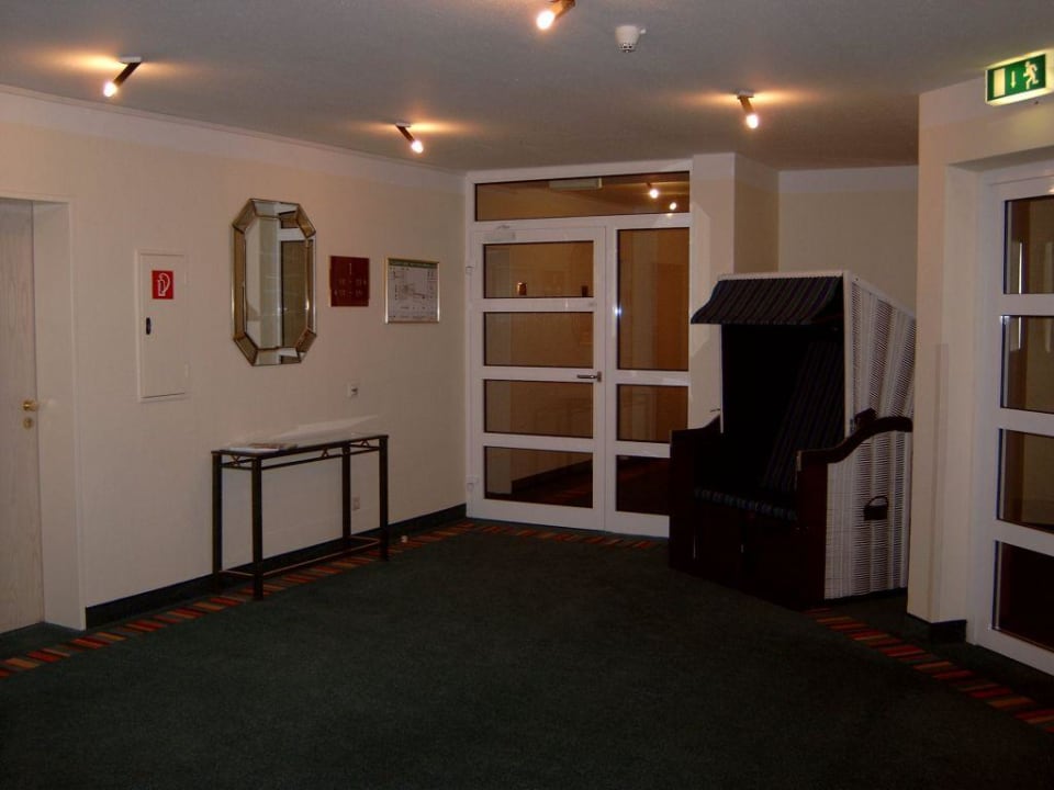 Ruhezone im Flur Upstalsboom Parkhotel