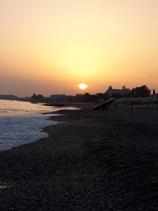 Strand Club Turtas Beach Hotel