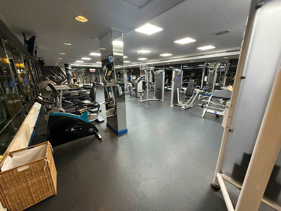 Sport & Freizeit Towers Rotana
