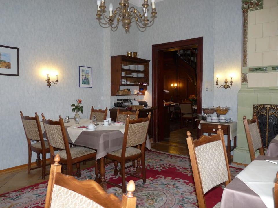 Nett eingerichteter Frühstücksraum Gästehaus Klocke Hotel garni