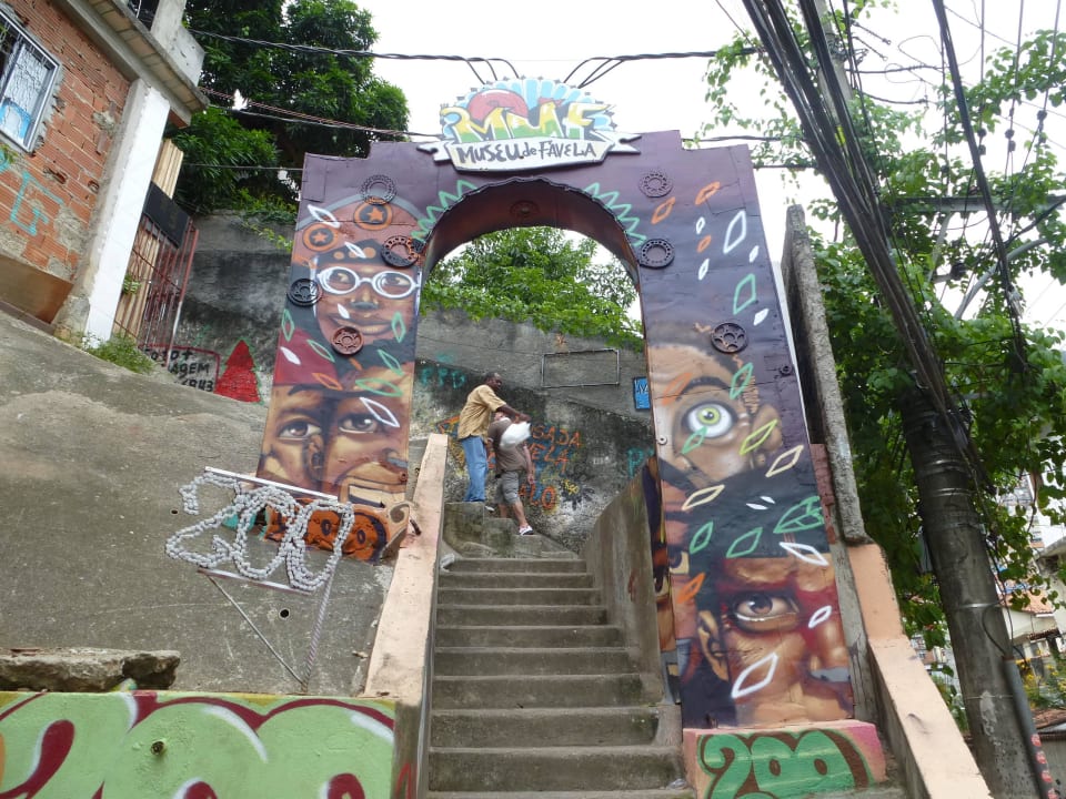 Weg zum Hostel, viele Stufen Hotel Pousada Favela Cantagalo