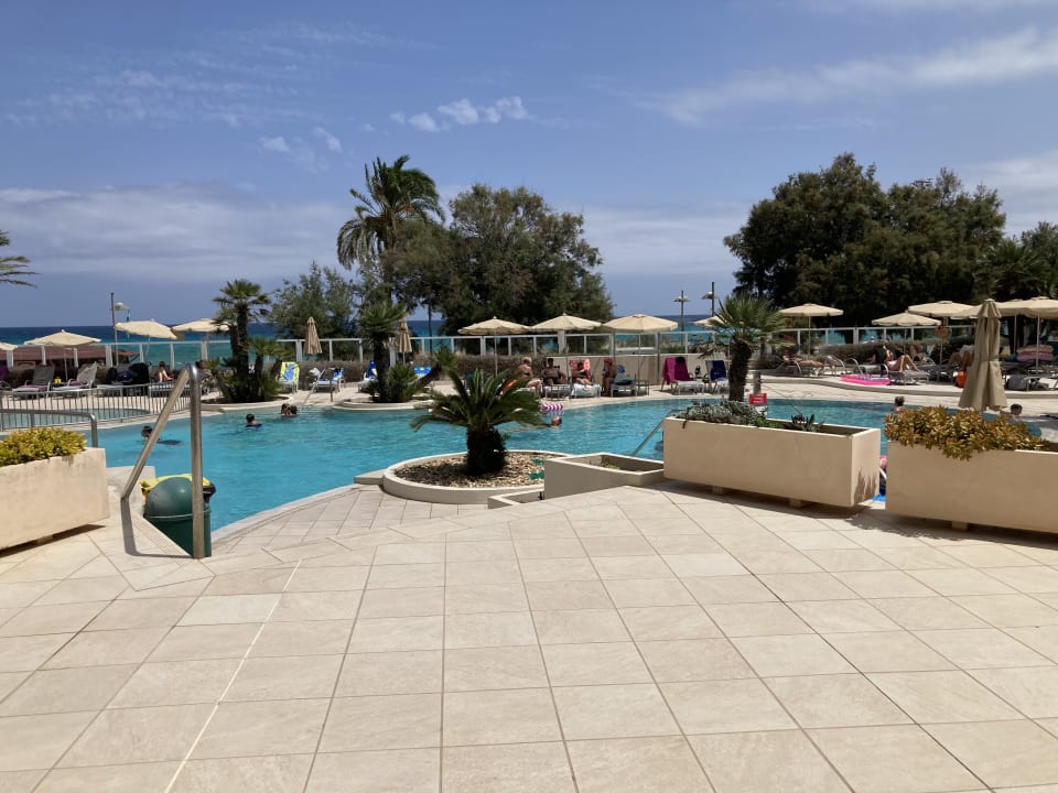 Pool Sabina Hotel & Suites