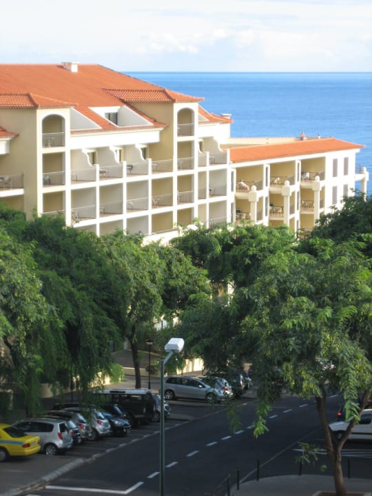 Blick auf den Westflügel mit "The Residence" Hotel Porto Mare - PortoBay