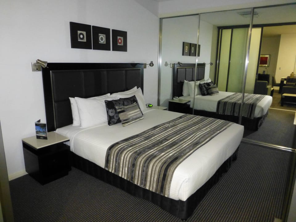 Schlafzimmer Meriton Serviced Apartments Campbell Street