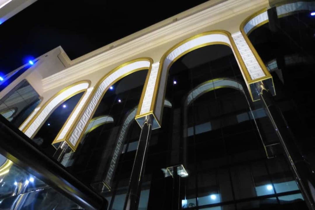 Widok "górny" Golden Tulip Headington