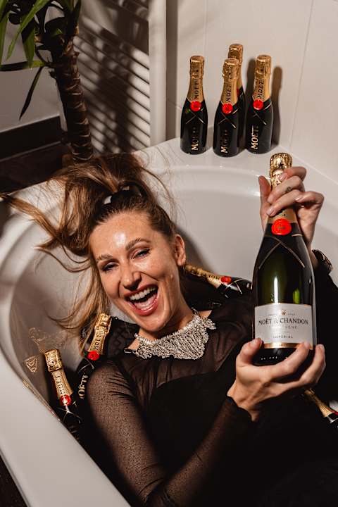 Zimmer Schindler Bed & Food Experience