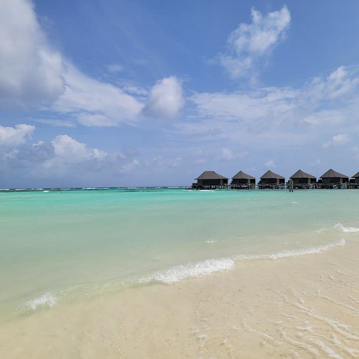 Strand Kuredu Island Resort & Spa