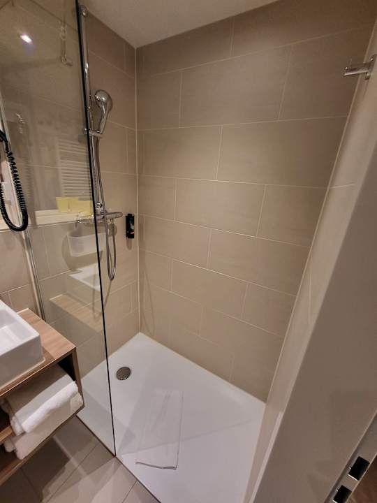 Zimmer Holiday Inn - the niu, Mesh Stuttgart Messe