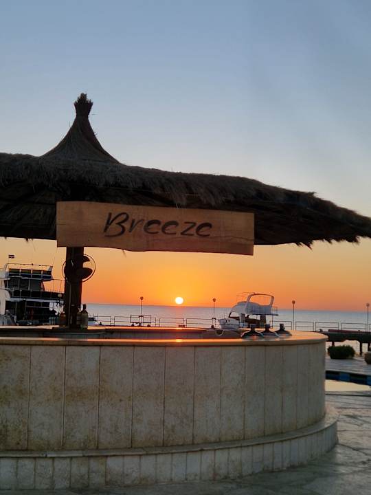 Pool Lotus Bay Beach Resort