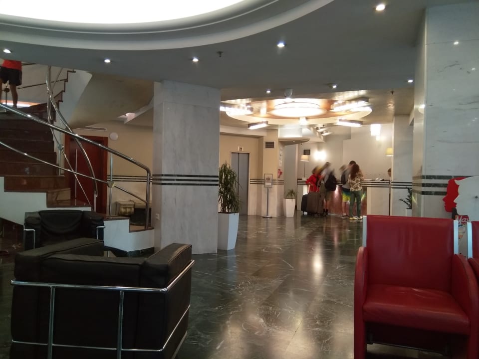 Lobby Dorian Inn, Sure Hotel Collection by Best Western