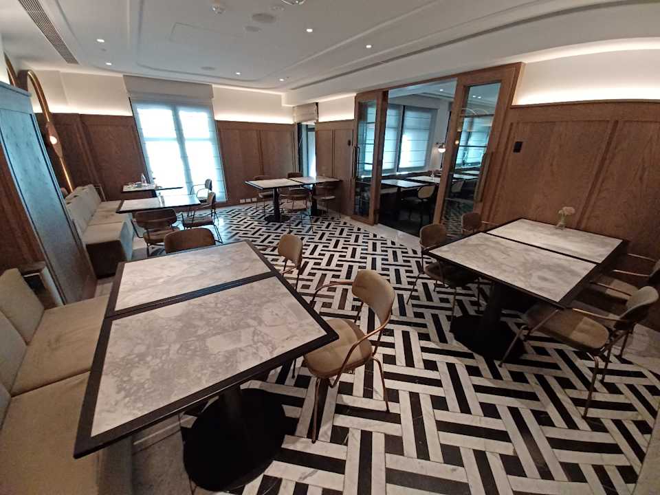 Gastro Hilton Melbourne Little Queen Street