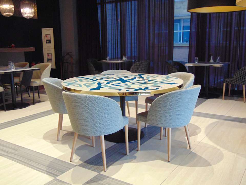 Lobby Mercure Almaty City Center