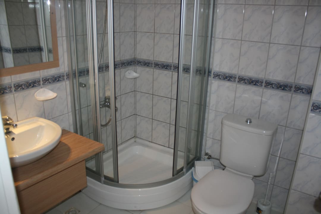Bathroom Iona