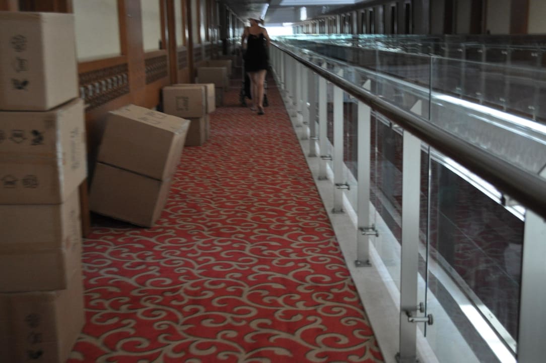 Floor Slalom  Alan Xafira Deluxe Resort & Spa