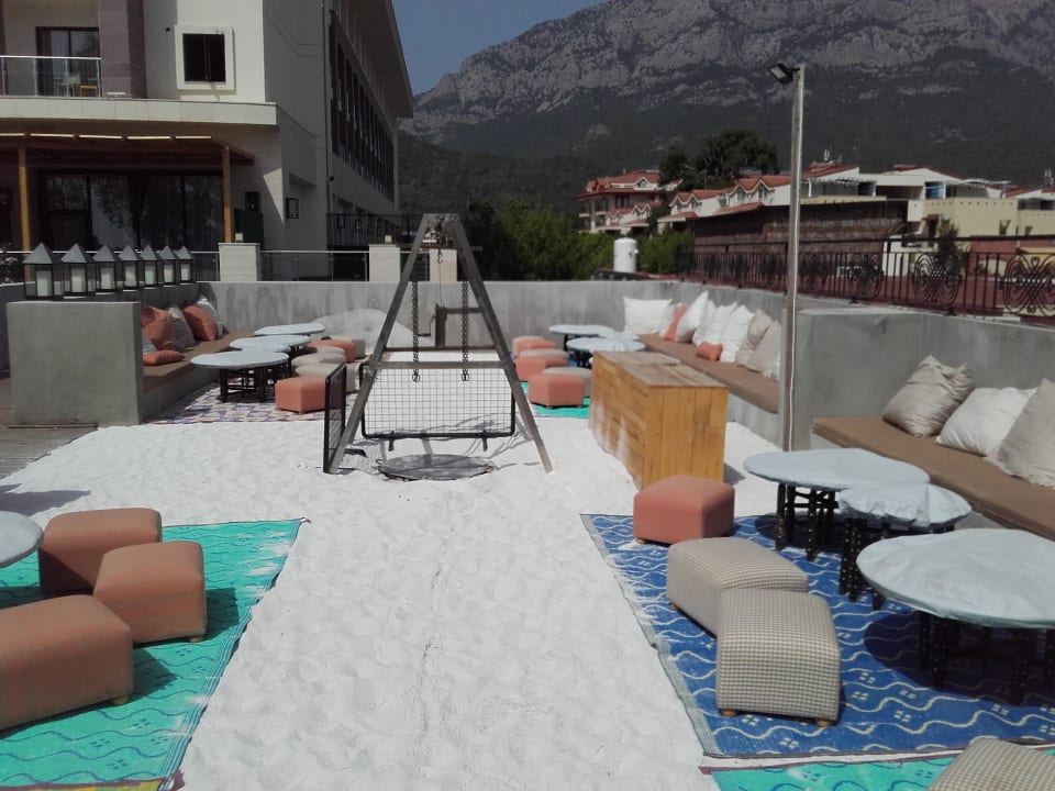 Arabisches Spezialitätenrestaurant unter freiem Himmel DoubleTree by Hilton Antalya-Kemer