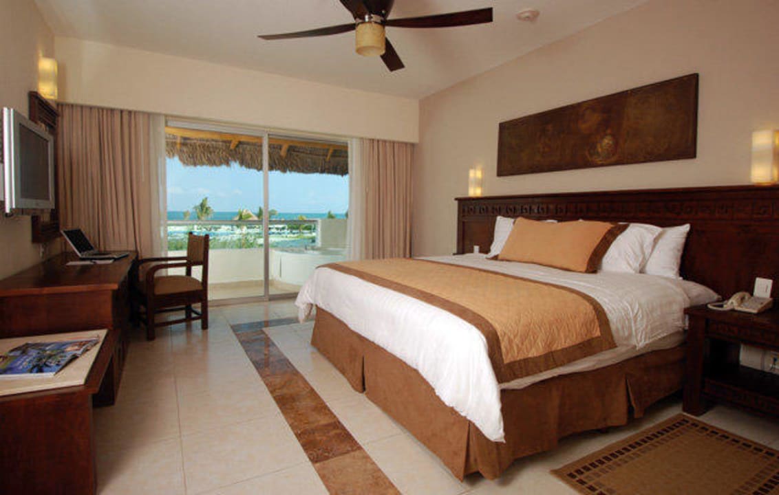 Habitación BlueBay Grand Esmeralda