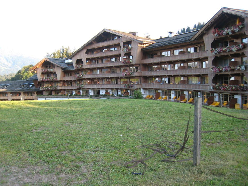 Rückseite des Hotels Biohotel Stanglwirt