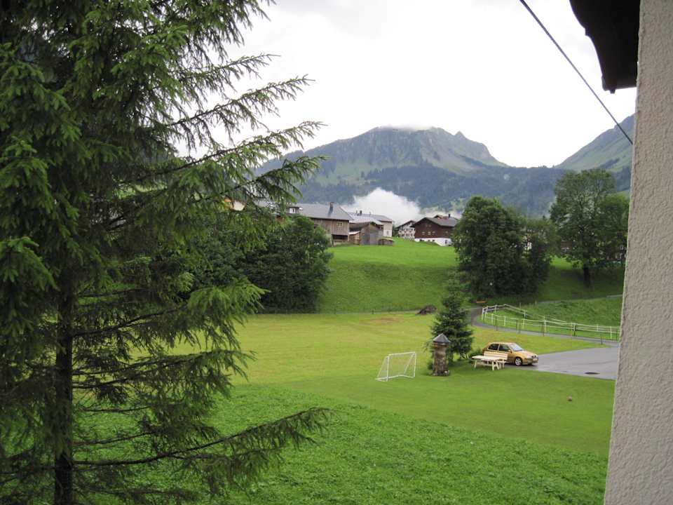 Fernblick aus 2 Zi. Fewo  Pension & Ferienwohnung Solaria