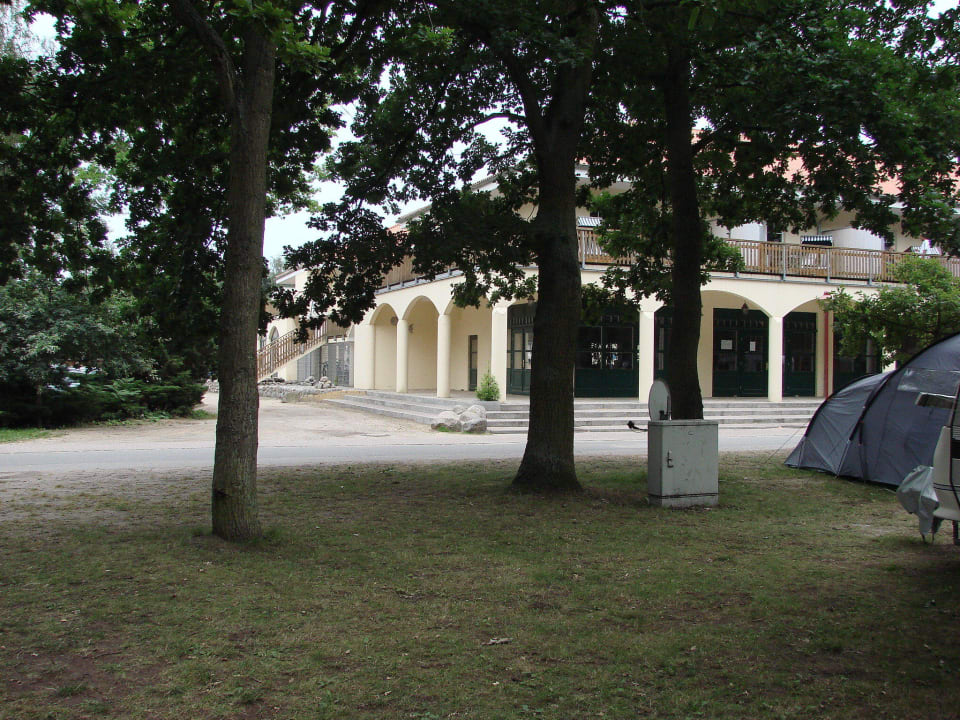 Blick von Tischtennisplatz Camping- und Ferienpark Markgrafenheide