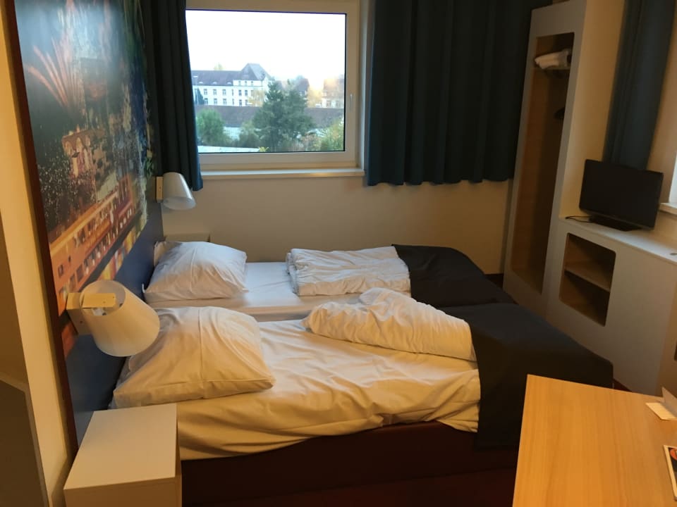 Zimmer B&B Hotel Heidelberg