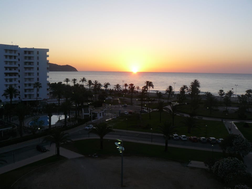 Meerblick um 5:50 Hipotels Cala Millor Park