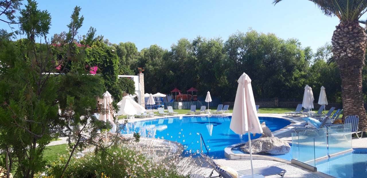 Pool Ekaterini Hotel