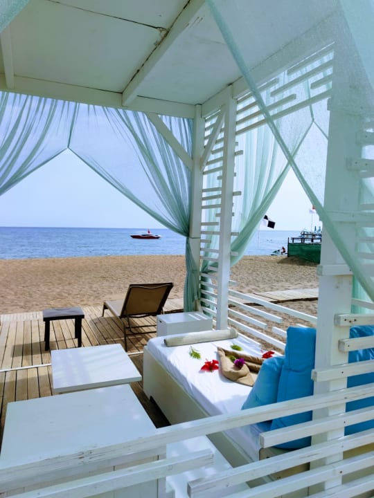 Strand Sherwood Exclusive Lara