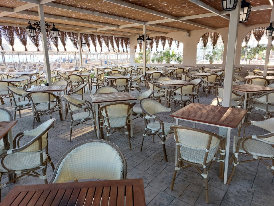 Strand Castival Hotel