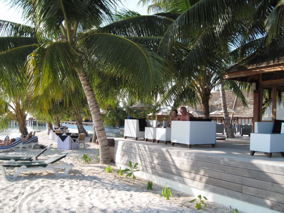 Sunset Bar Vilamendhoo Island Resort & Spa