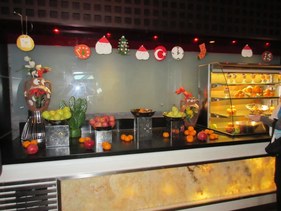 Obstauswahl/mager Limak Lara Deluxe Hotel & Resort