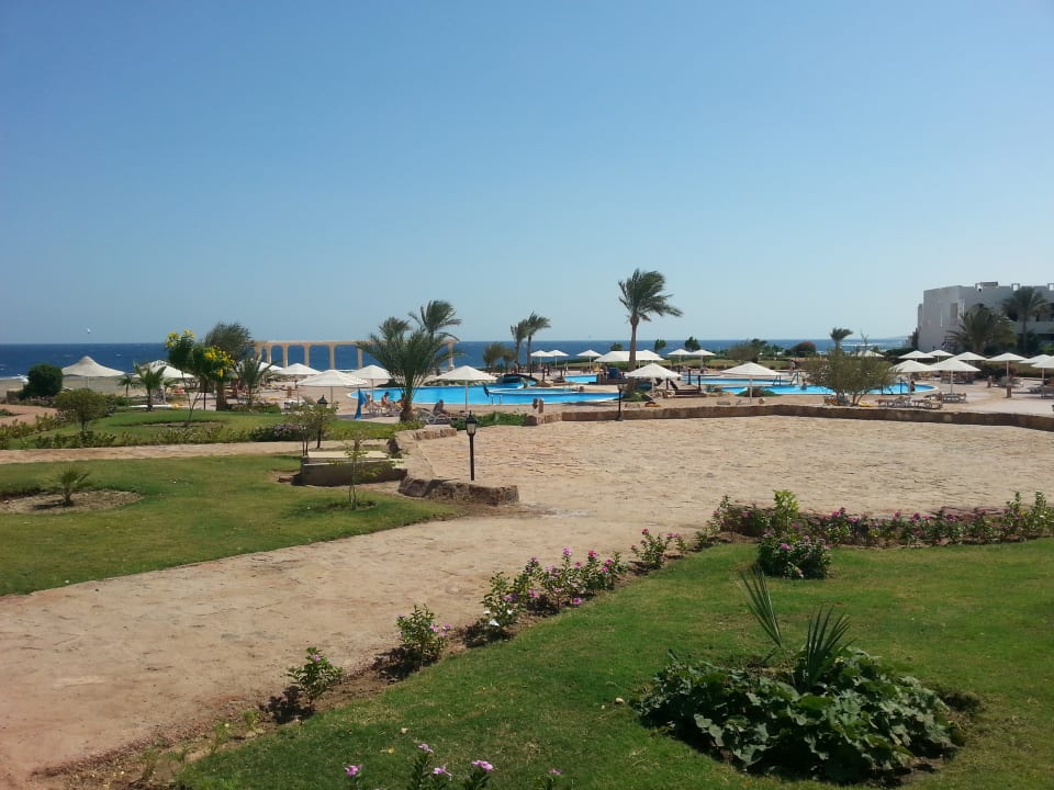 Pool Three Corners Equinox Beach Resort