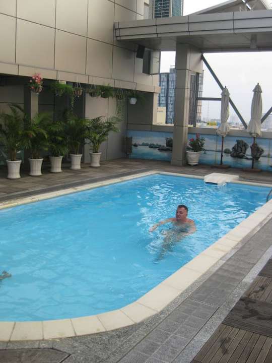 Pool Hotel Golden Central Saigon