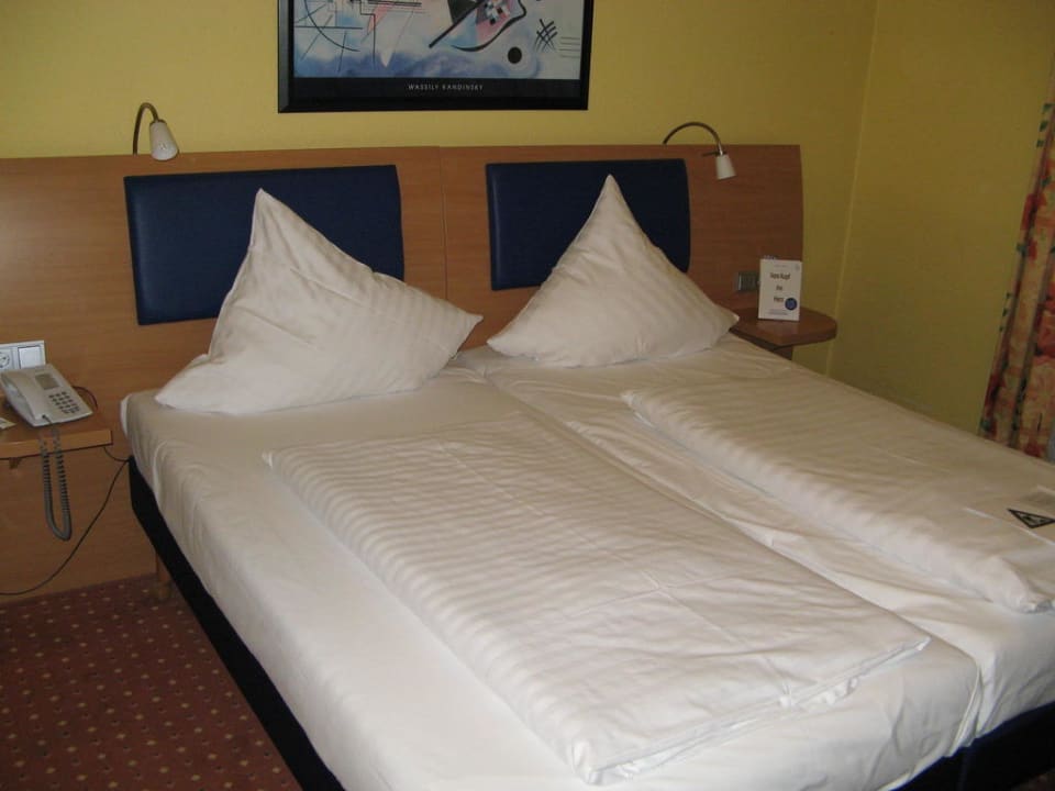 Zimmer 130 PLAZA INN Heilbronn