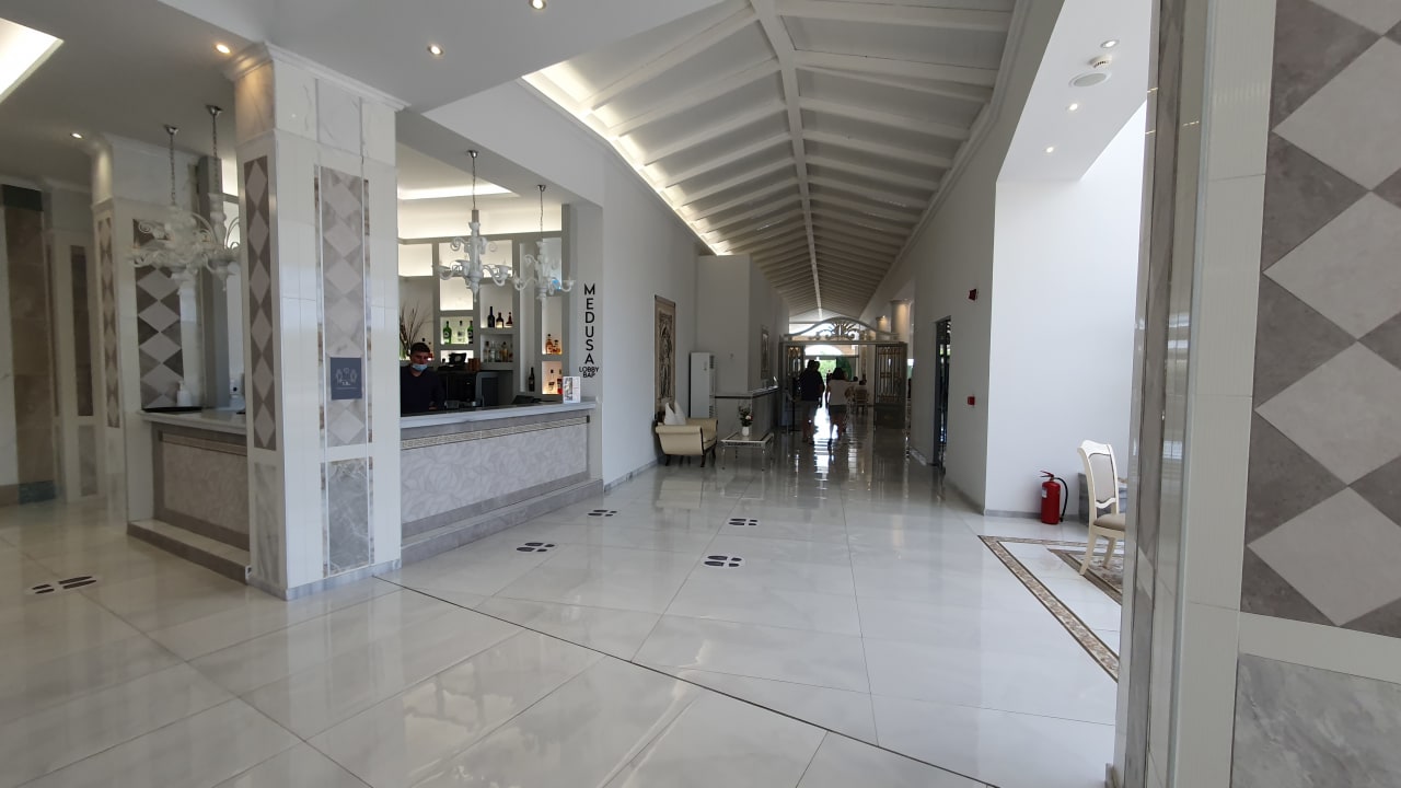 Lobby Sandy Villas Resort