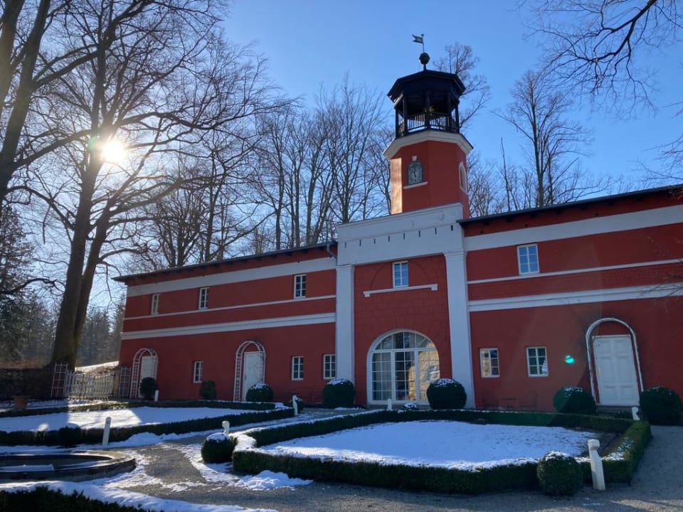 Außenansicht Hotel Pałac Staniszów