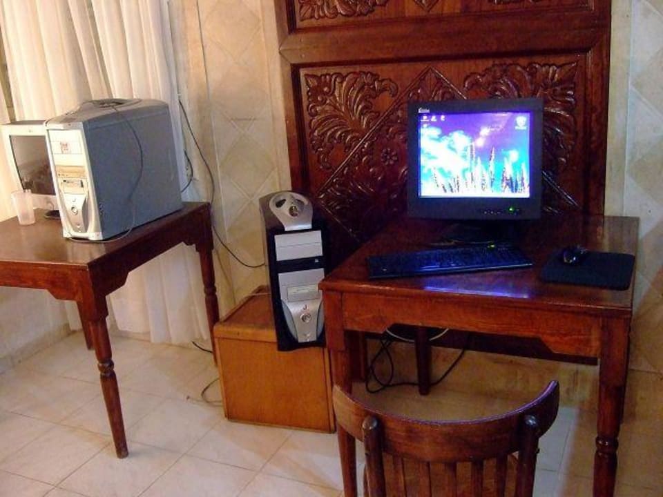 Internetcafe The Orangers Beach Resort and Bungalows