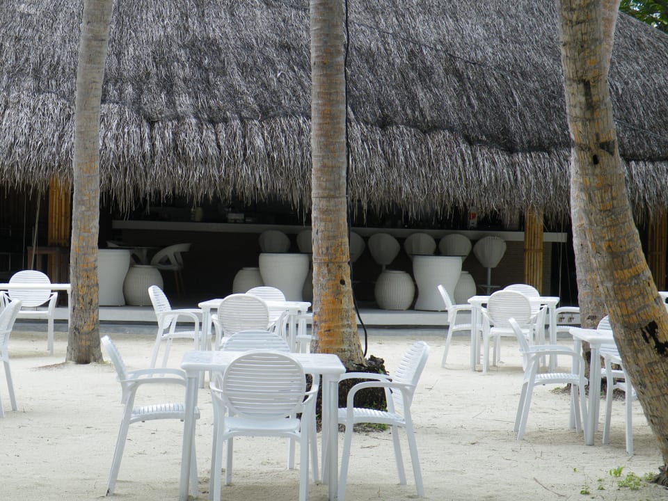 Blick in die Bar Kuramathi Maldives