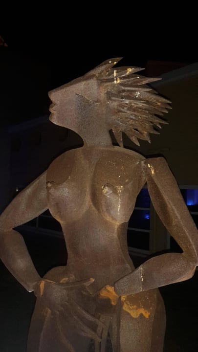 Blechskulptur Neptune Luxury Resort