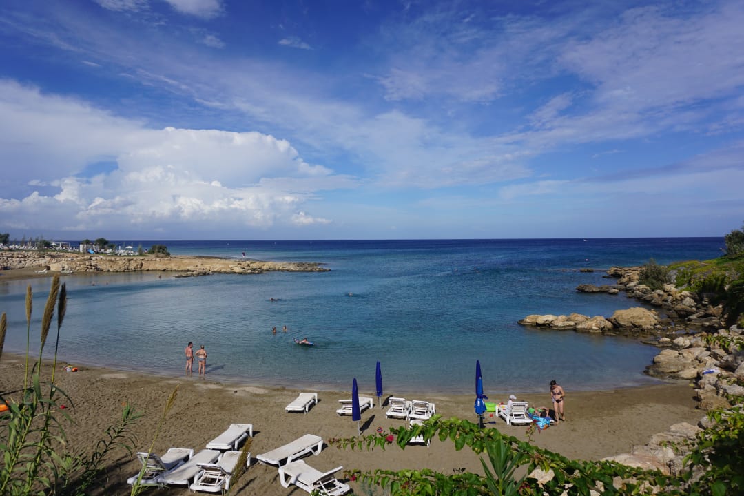 Strand Crystal Springs Beach Hotel