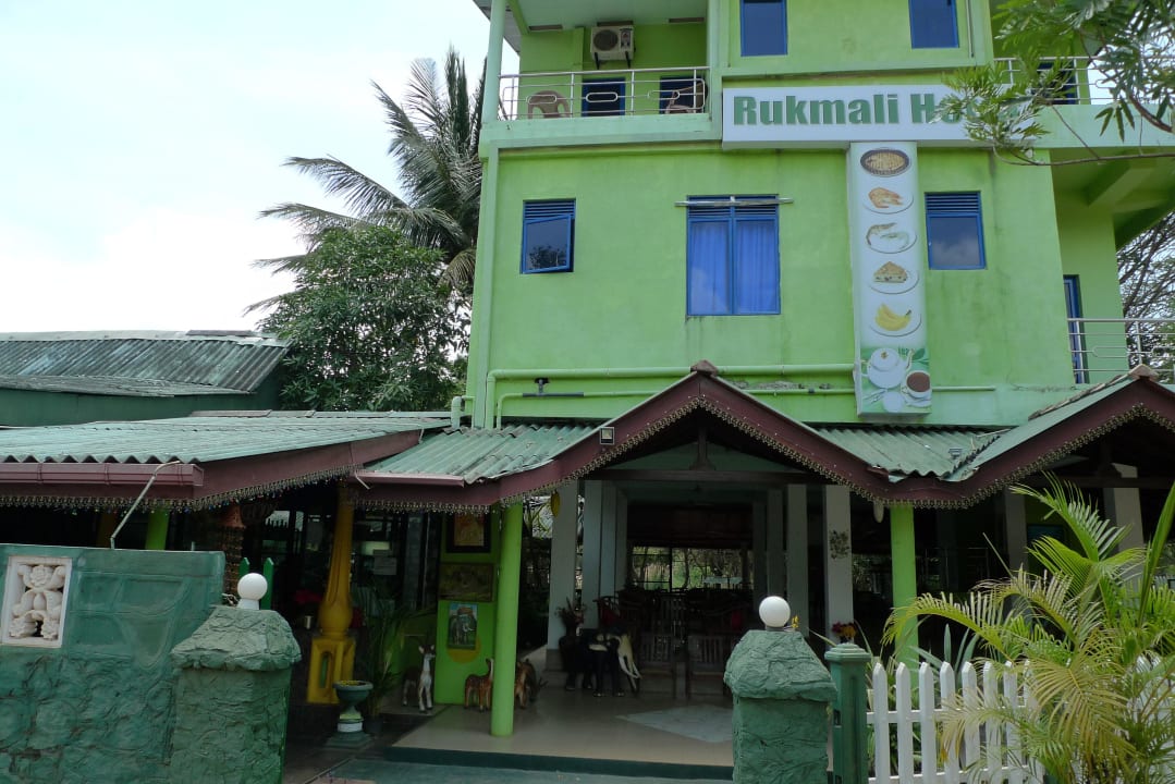 Eingang Rukmali Hotel