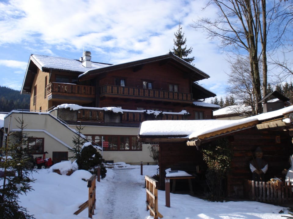 Ansicht vom Garten Hotel Schartner