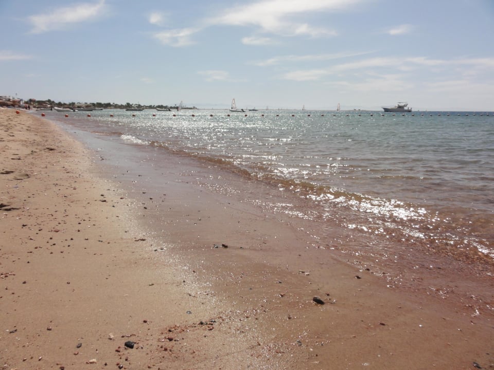 Strand vor dem Hotel JAZ Dahabeya