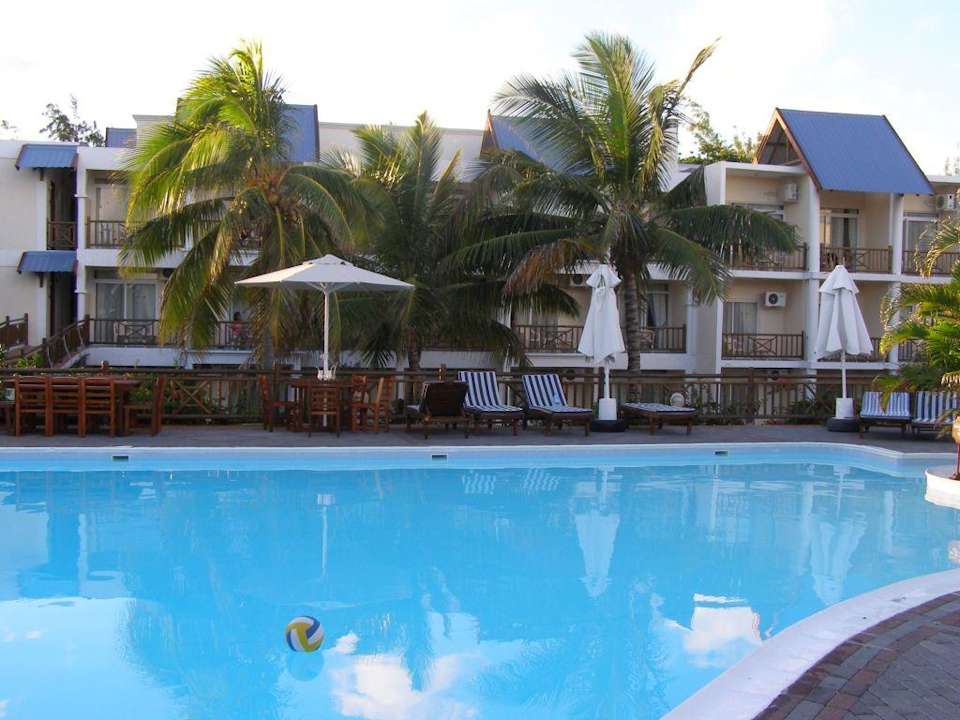 Poolanlage Le Peninsula Bay Beach Resort & Spa