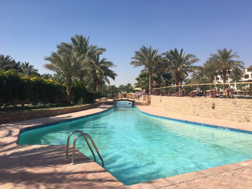 Pool Fort Arabesque Resort, Spa & Villas