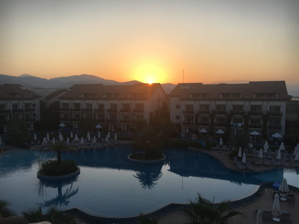 Pool Akra Fethiye Tui Blue Sensatori