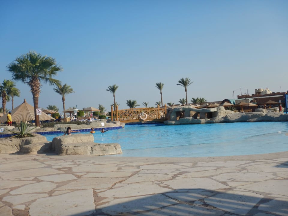 Ideal für Rollstuhlfahrer SUNRISE Royal Makadi Resort