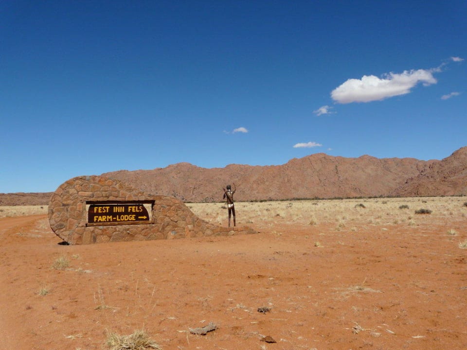 Zufahrt Fest Inn Fels Farm-Lodge