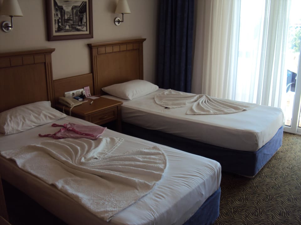 Doppelzimmer im Nebengebäude Hotel Royal Garden Beach