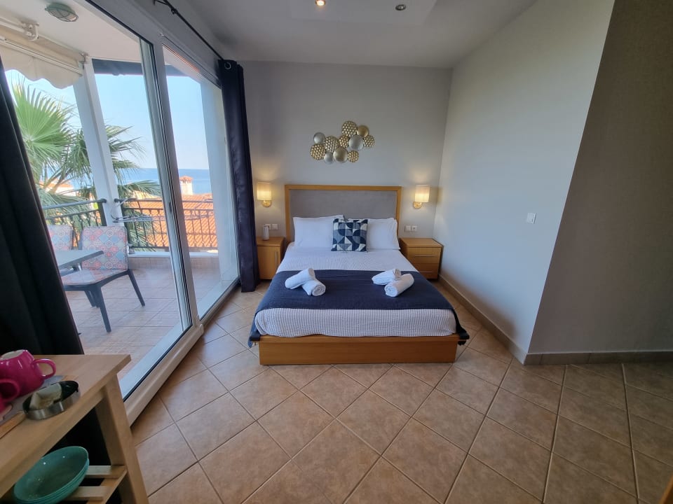 Zimmer GreenHill Holiday Suites Sarti